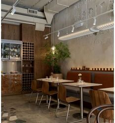 Desker Road Conservation Area (D8), Retail #527420771